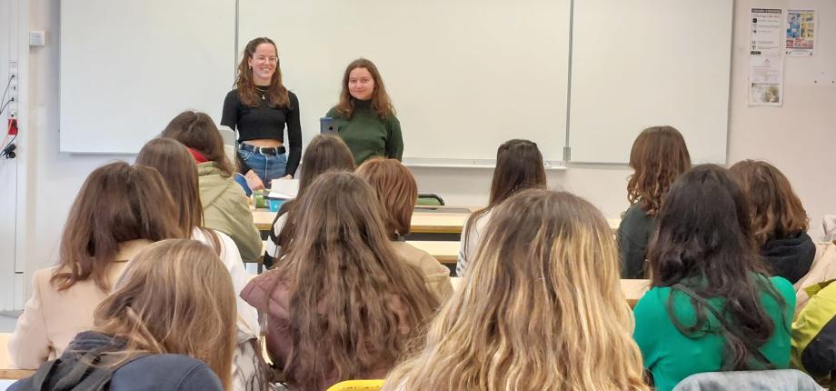 Our students in a #WomenInSTEM intervention at the Lycée de la Vallée de Chevreuse (Gif-sur-Yvette)