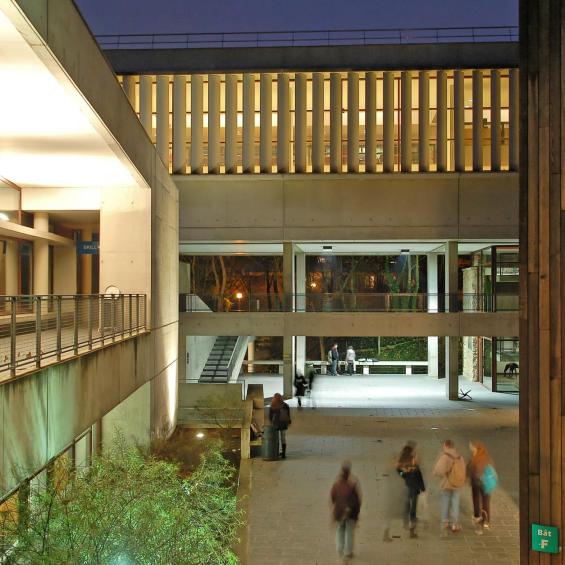 Signature d'un accord de double diplôme ENSAE Paris - Université Paris-Saclay