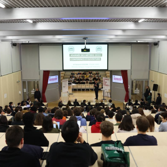 Journée des Métiers 2023 with the Minister Roland Lescure (ENSAE 1992)