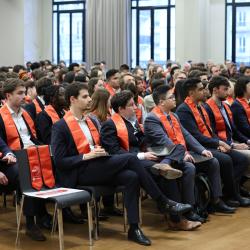 Remise des diplômés promo 2025 : salle avec diplômés
