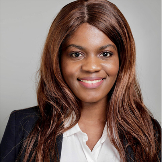 Thierry-Séphine Goma-Legernard, actuaire consultante chez Mazars